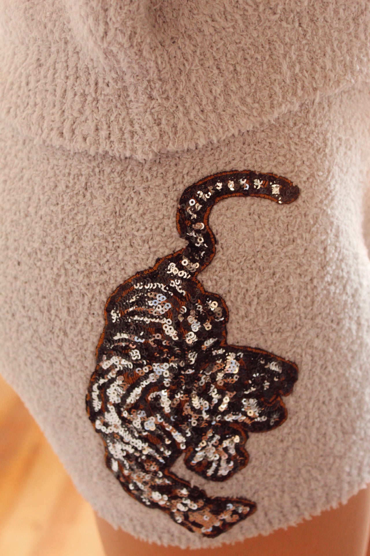 Lounging With Tigers Set