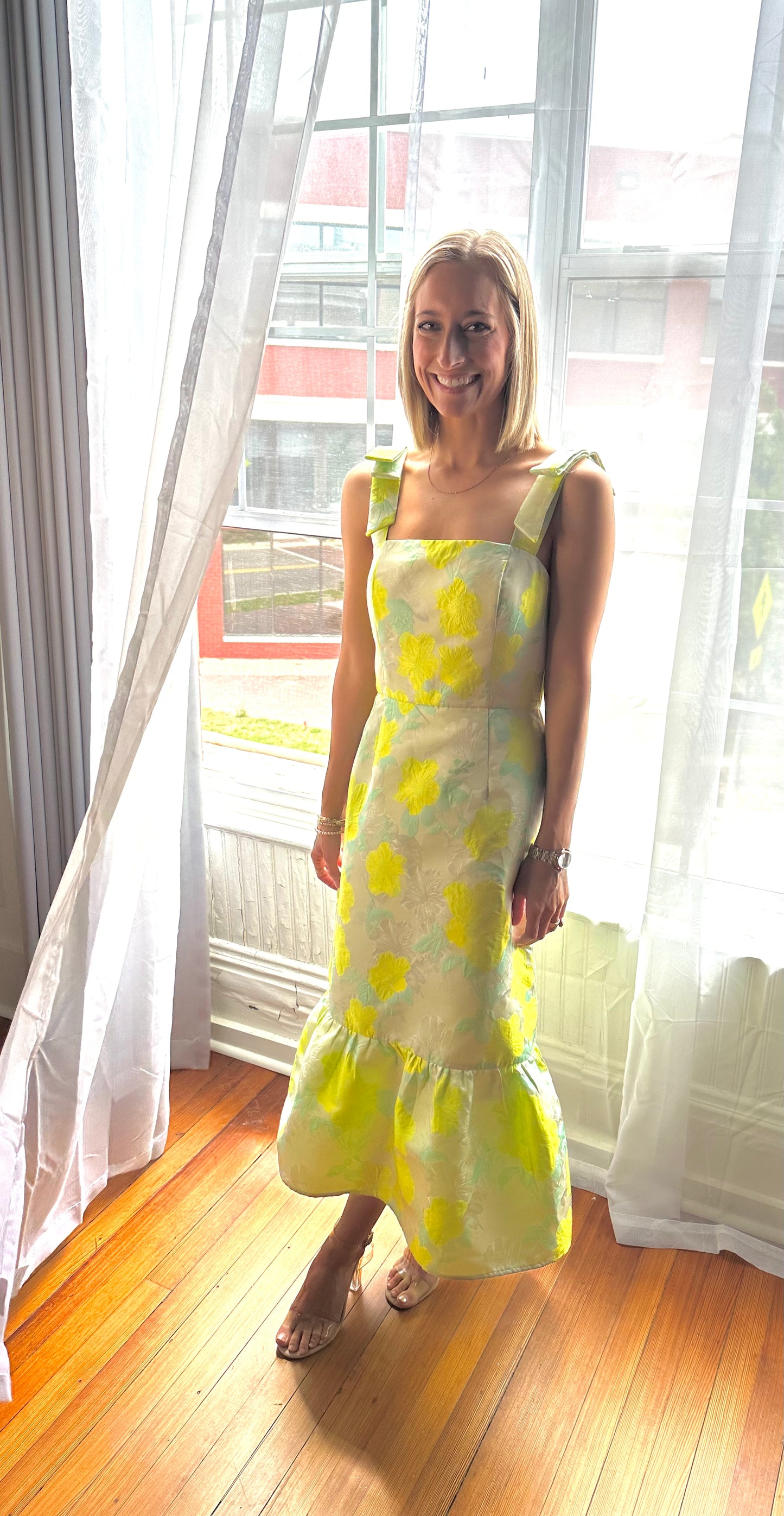 Glamours in Color Dress