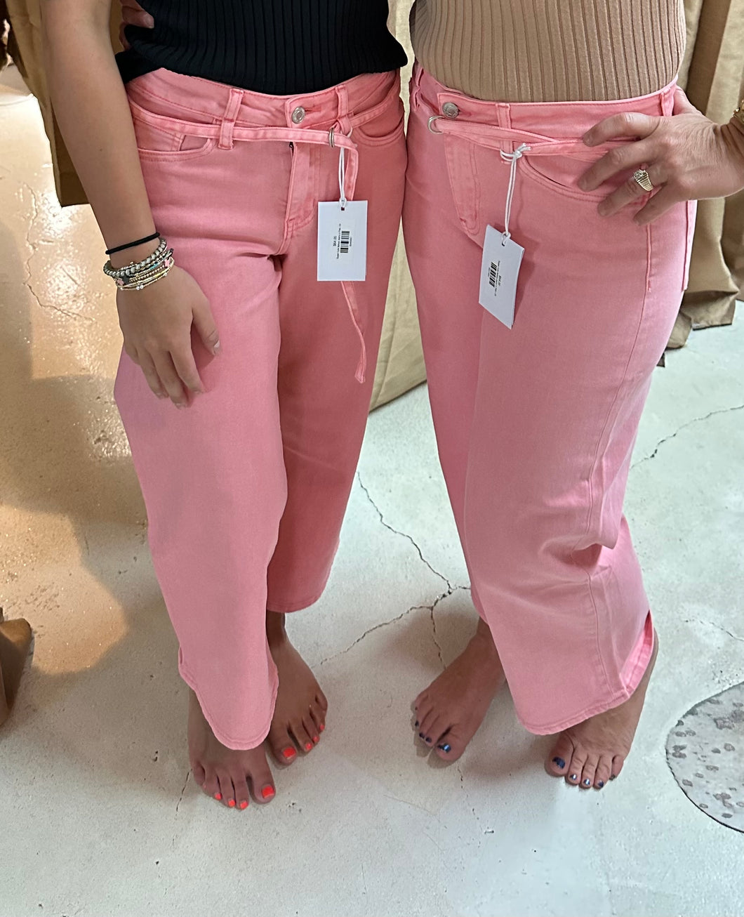 Super Cute Belted Jeans in Pink
