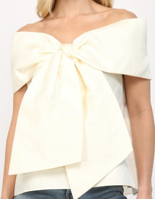 Beaming with Bows Top