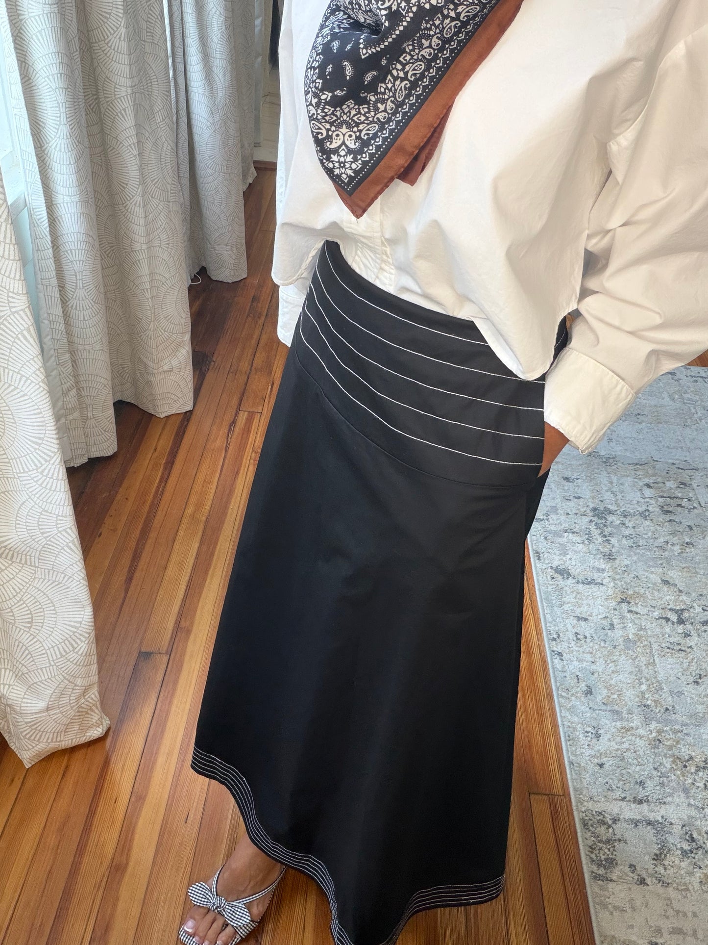 Stitch Enriched MIDI Skirt